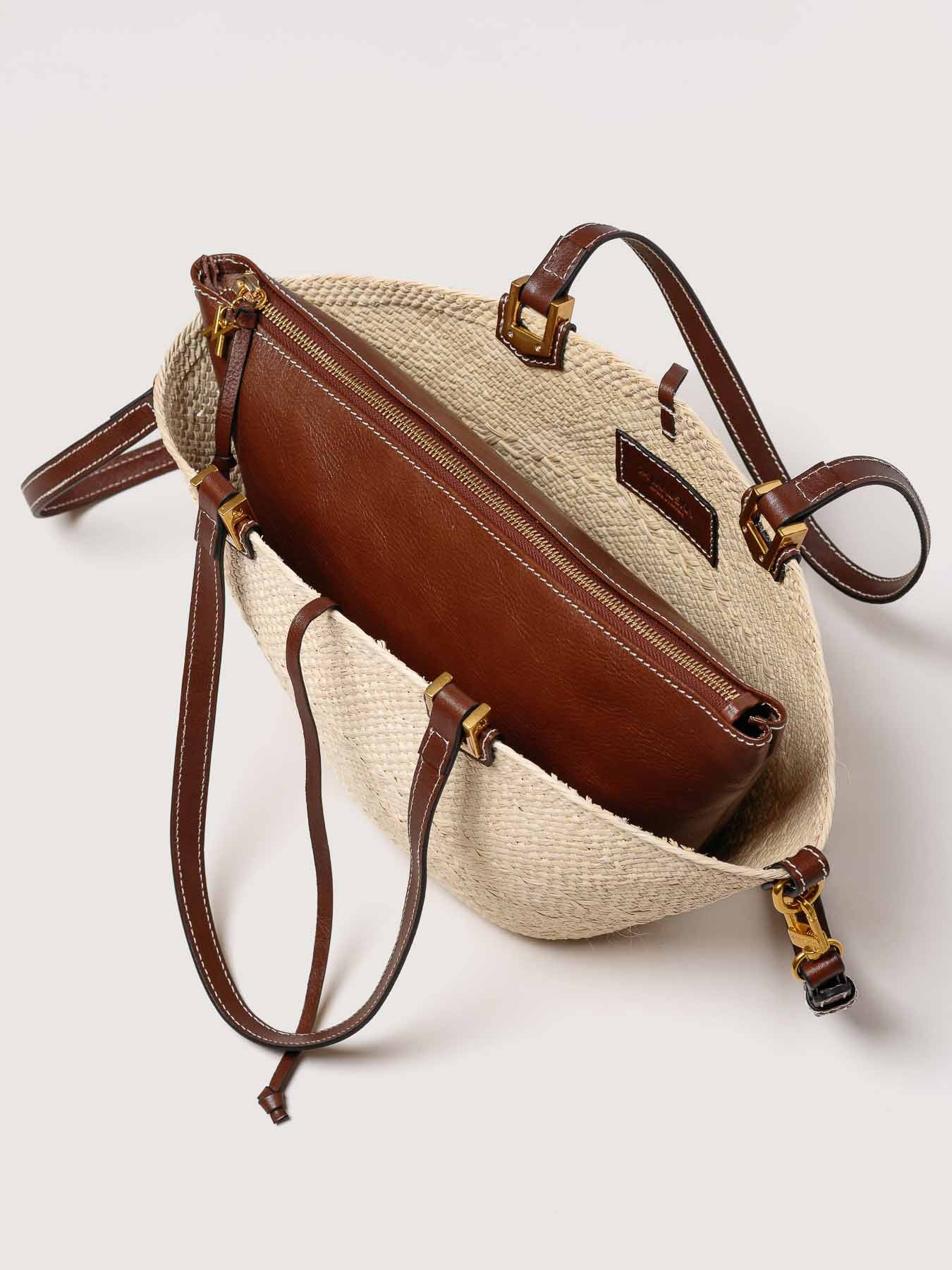 Interior view of the Cartagena Mini Hazelnut with matching pouch, designed to organize essentials with ease.