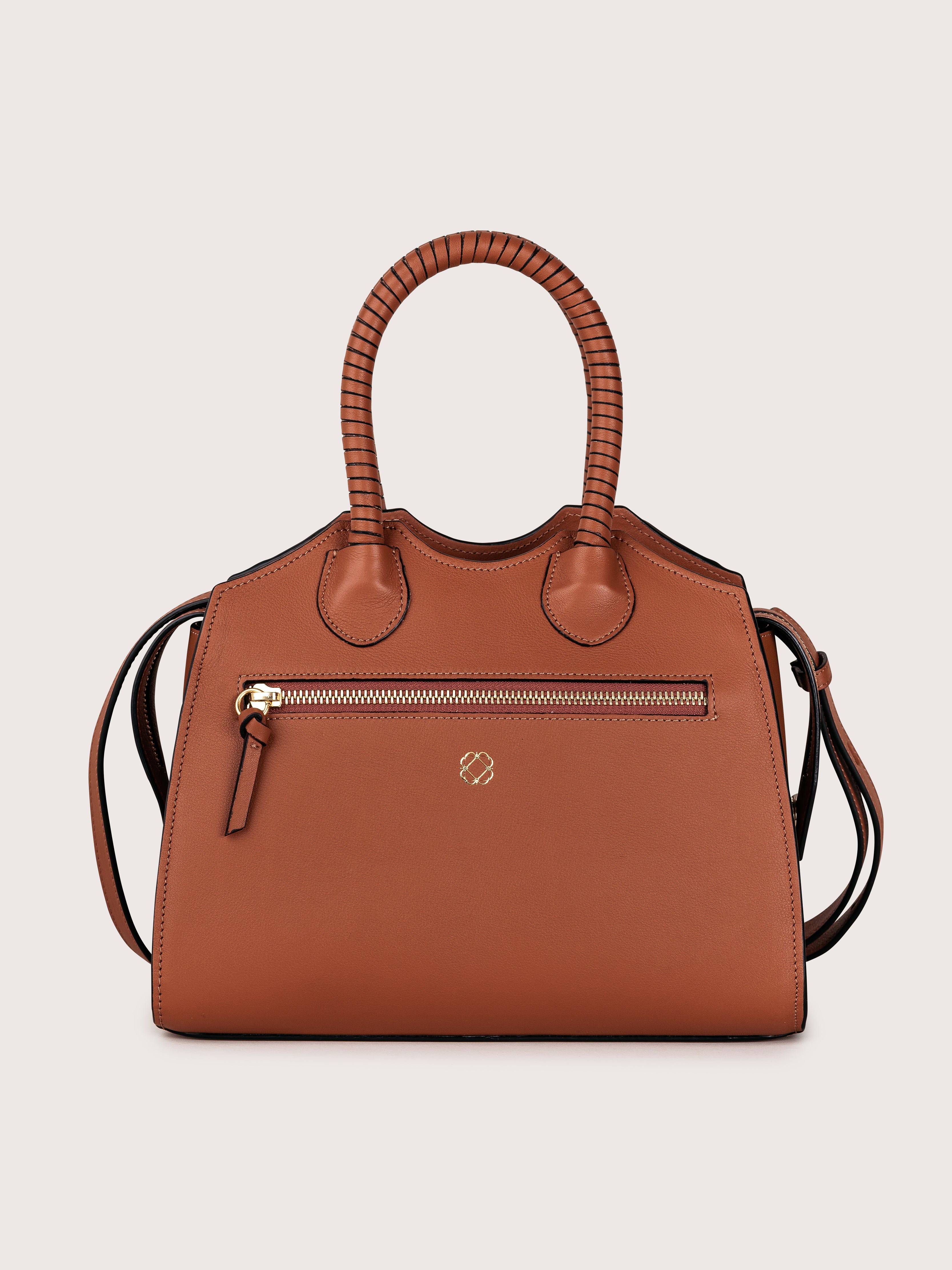 Detalle trasero del bolso de piel de curtición vegetal  Rosario mediano cuero