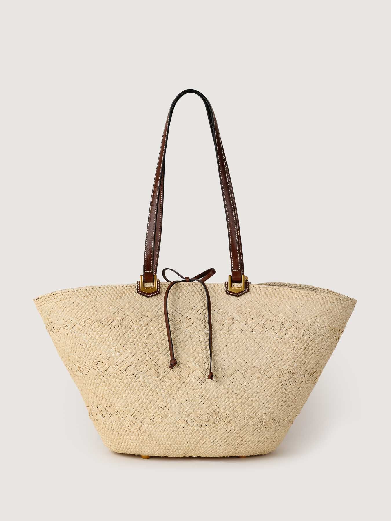 Cartagena iraca basket in hazelnut with leather details front view