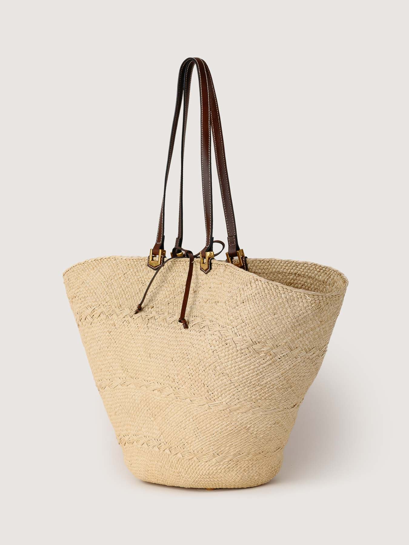 Cartagena Maxi iraca basket in hazelnut side view with leather details