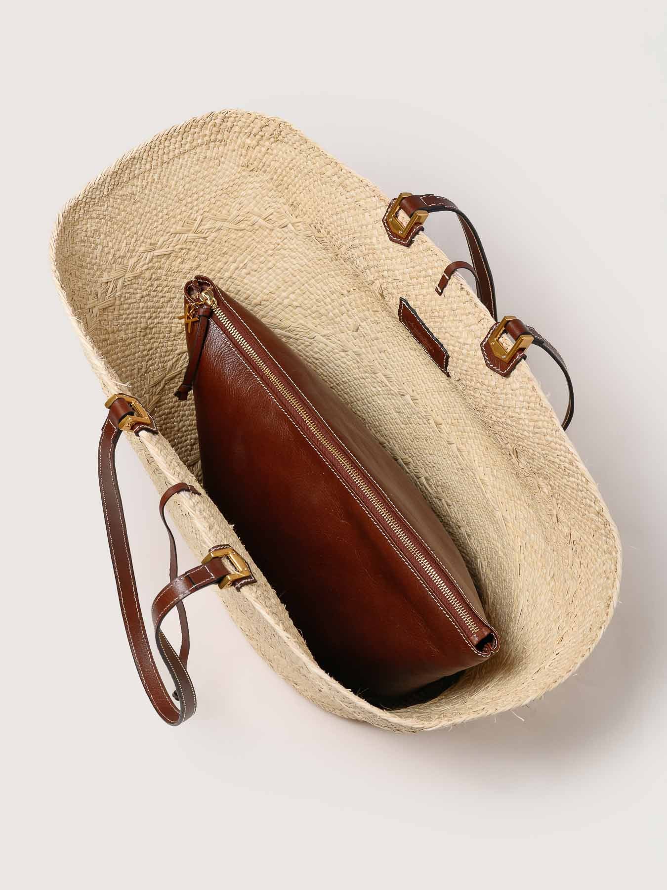 Cartagena Maxi iraca basket in hazelnut interior with leather pouch