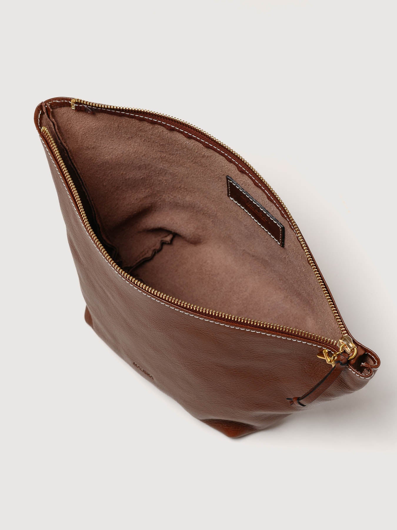 Cartagena Mini pouch in hazelnut vegetable-tanned leather interior view
