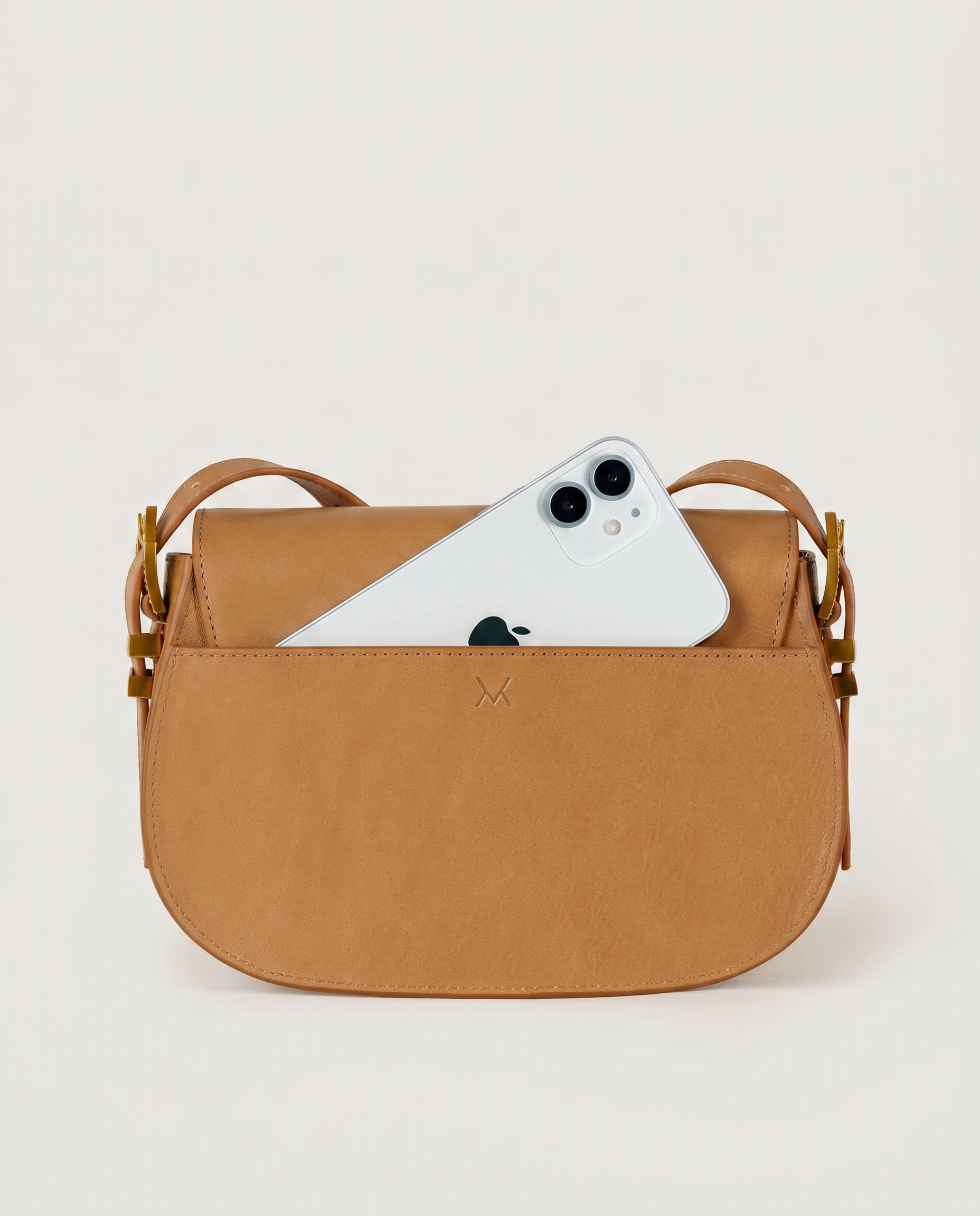 Back view of Castanuela Natural leather bag in premium leather.