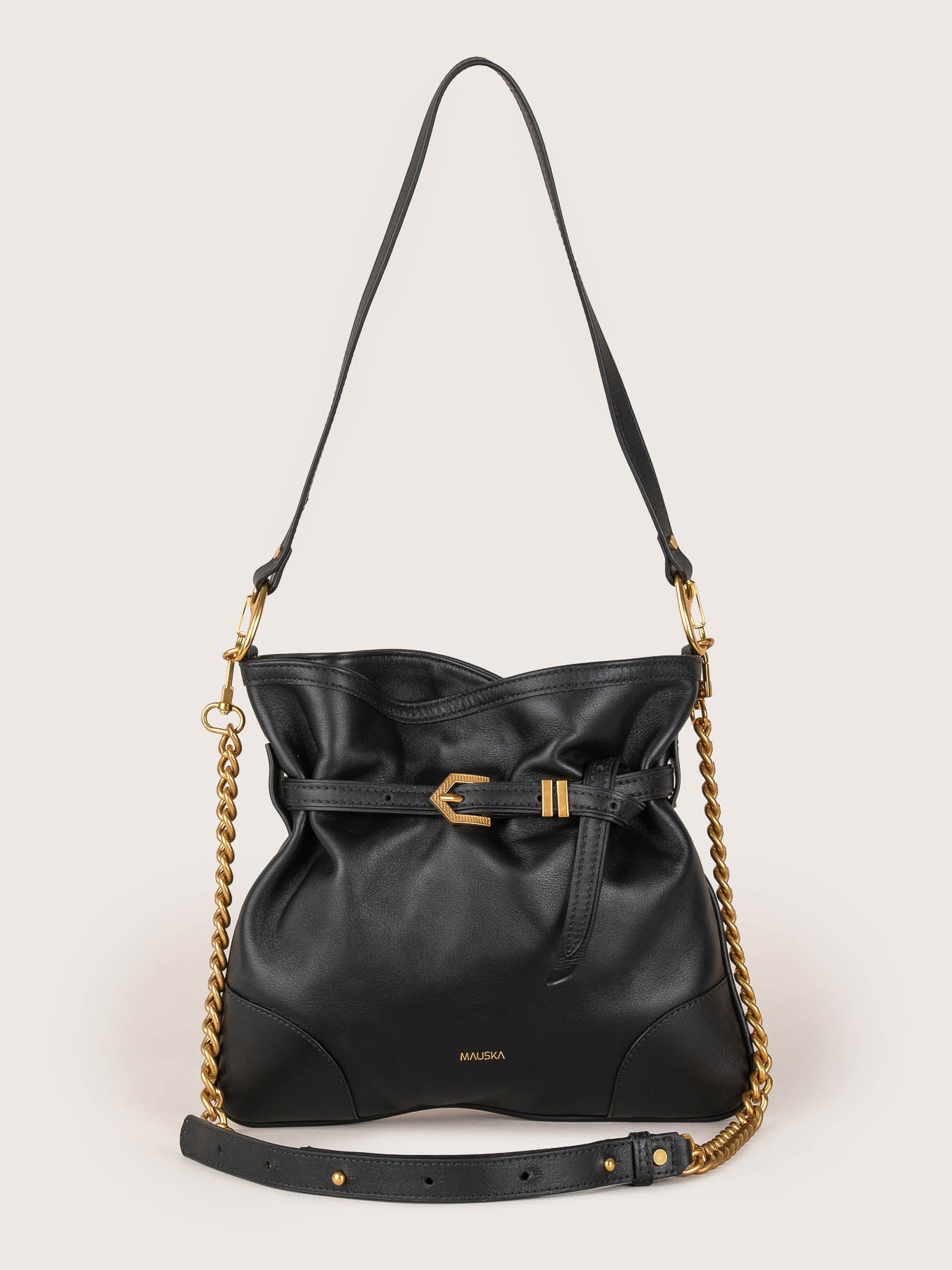 Front view of the Pereira Mini bag in black suede leather by Mauska. Designed in San Sebastián and handcrafted in Ubrique, Spain. Defined by texture and contemporary design.