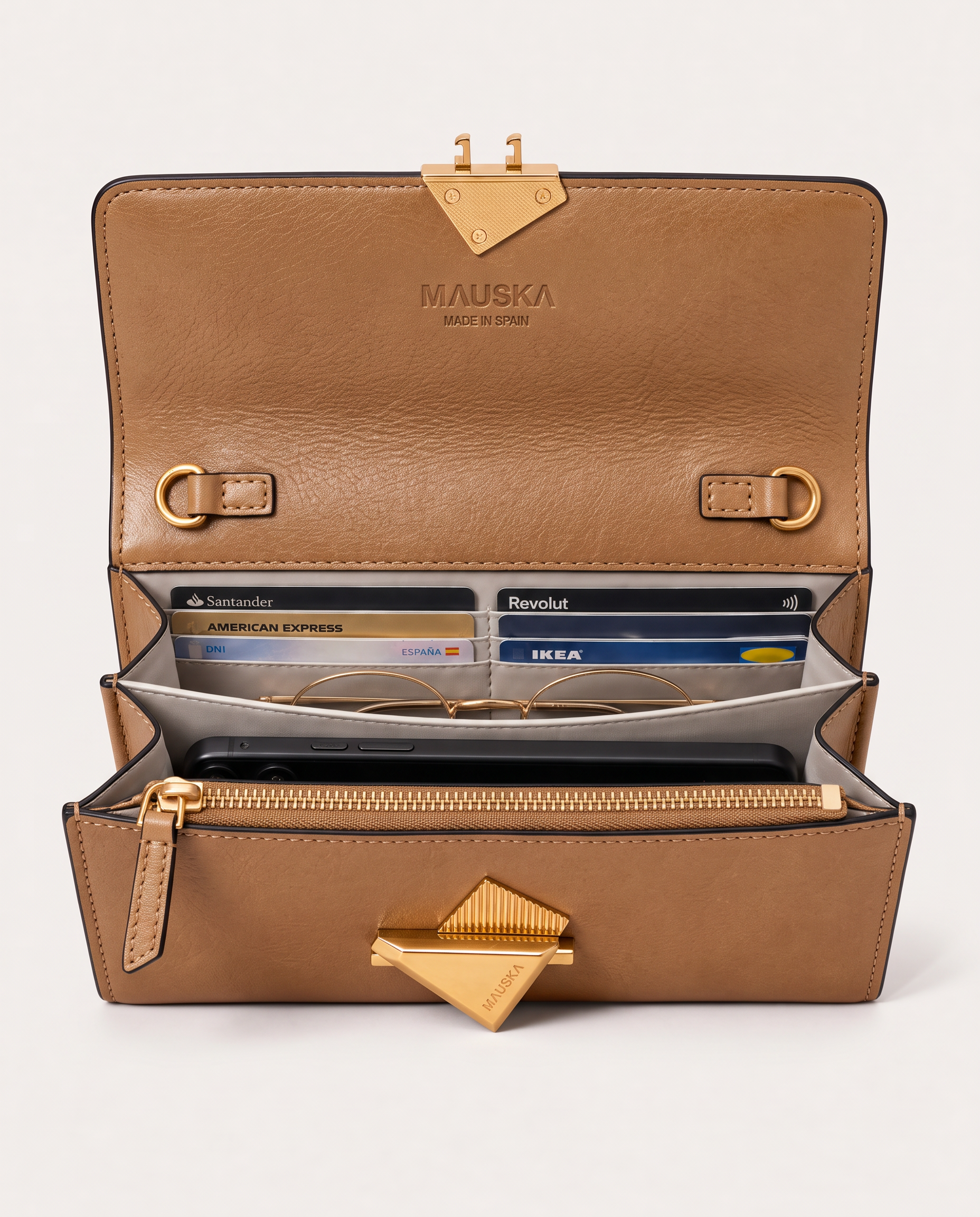 Interior view of the VEGA natural leather clutch bag by MAUSKA