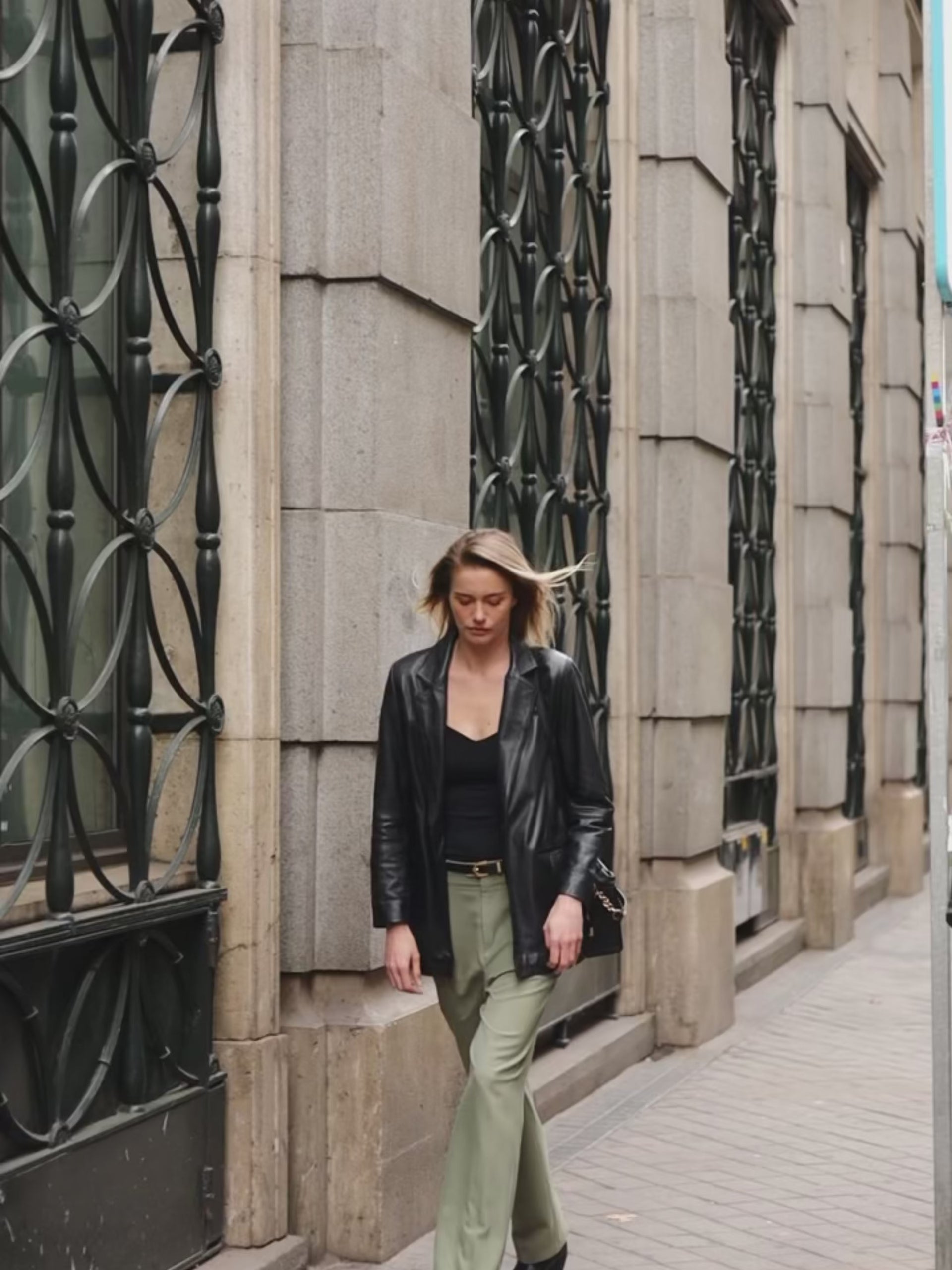 Colombo black suede leather bag by Mauska, handcrafted in Ubrique, Spain. Premium suede texture, contemporary designer silhouette, minimalist luxury accessory inspired by timeless understated elegance